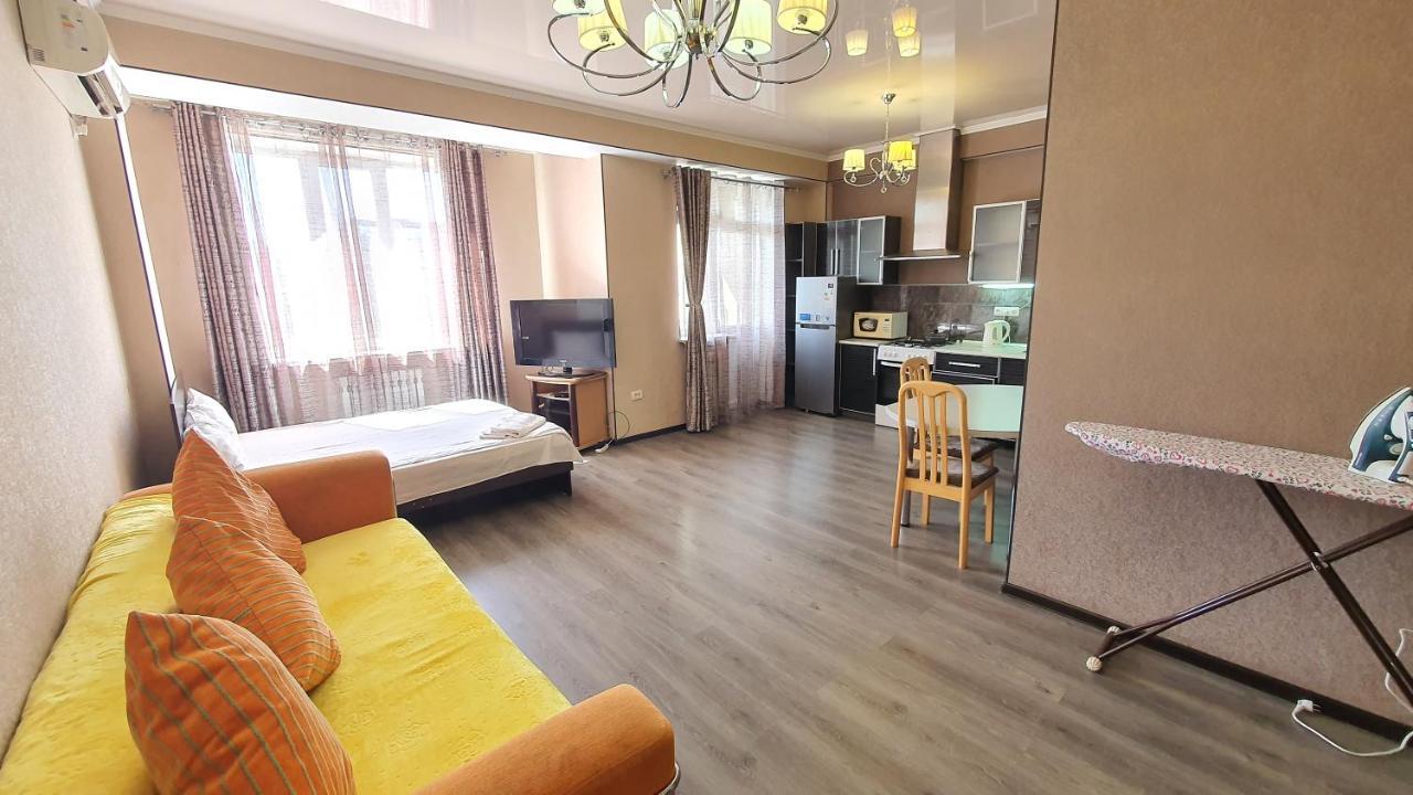 Orange Apartment With Panoramic View Biszkek Zewnętrze zdjęcie